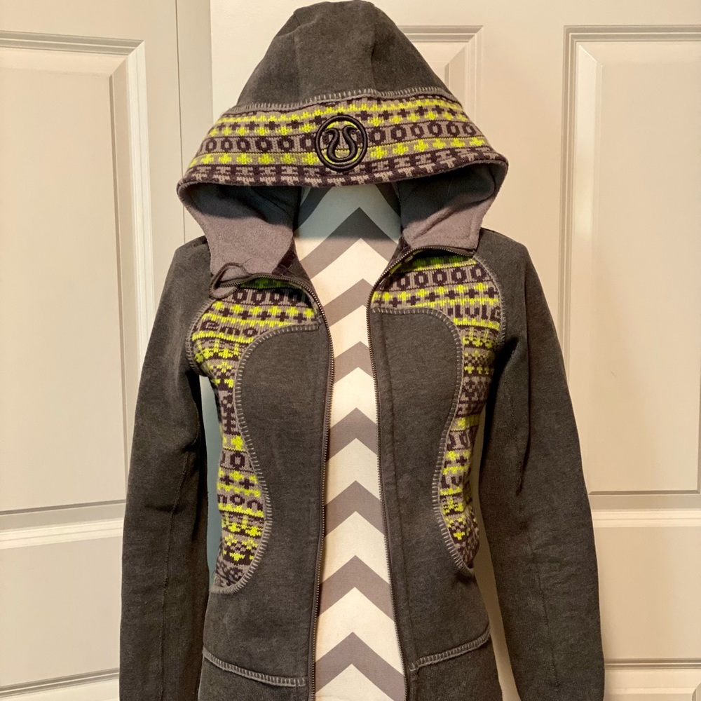 Lululemon Special Edition Knit Gear Jacket
